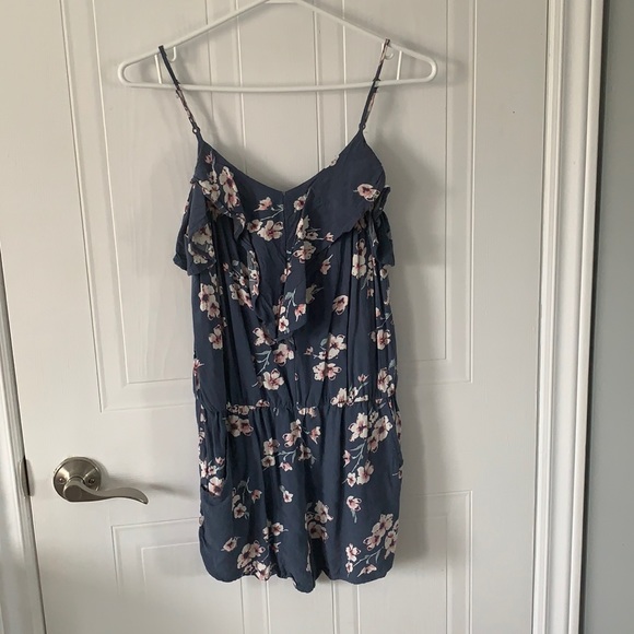 GARAGE floral ruffle romper size small - Picture 1 of 1